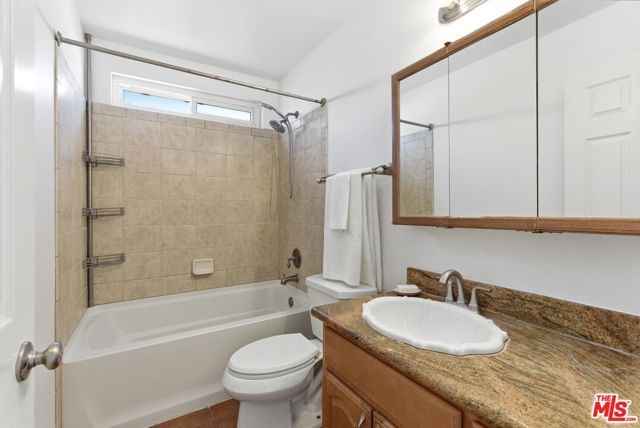 1015 E Spazier Avenue 205, Burbank, CA 91502