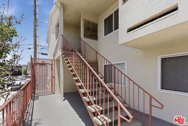 1015 E Spazier Avenue 205, Burbank, CA 91502