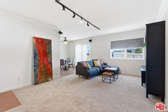 1015 E Spazier Avenue 205, Burbank, CA 91502