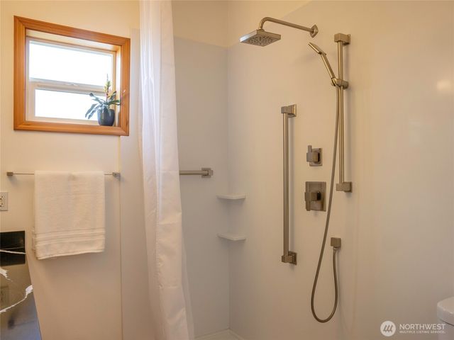 3109 S City Lights Place, Port Angeles, WA 98362