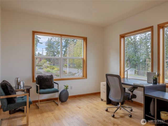 3109 S City Lights Place, Port Angeles, WA 98362