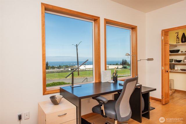 3109 S City Lights Place, Port Angeles, WA 98362