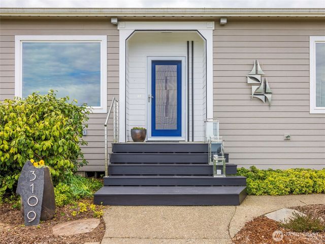 3109 S City Lights Place, Port Angeles, WA 98362