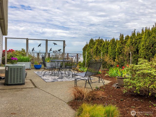 3109 S City Lights Place, Port Angeles, WA 98362
