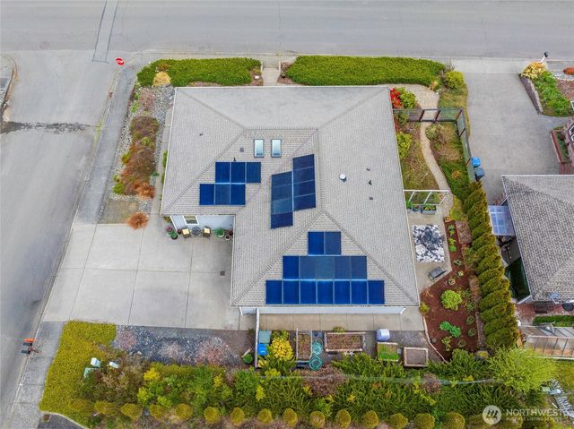 3109 S City Lights Place, Port Angeles, WA 98362