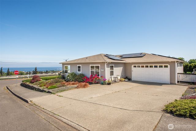 3109 S City Lights Place, Port Angeles, WA 98362