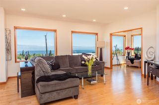 3109 S City Lights Place, Port Angeles, WA 98362