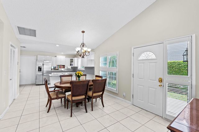 9722 Erica Court, Boca Raton, FL 33496