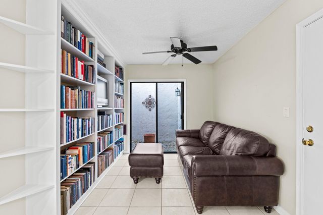 9722 Erica Court, Boca Raton, FL 33496