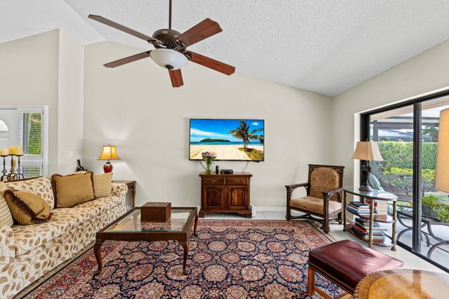 9722 Erica Court, Boca Raton, FL 33496