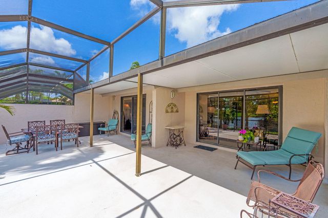 9722 Erica Court, Boca Raton, FL 33496