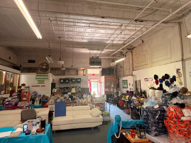 427--429 KAIGHN AVE, Camden, NJ 08103
