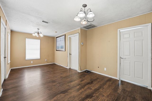 5717 Killough Street, Houston, TX 77086
