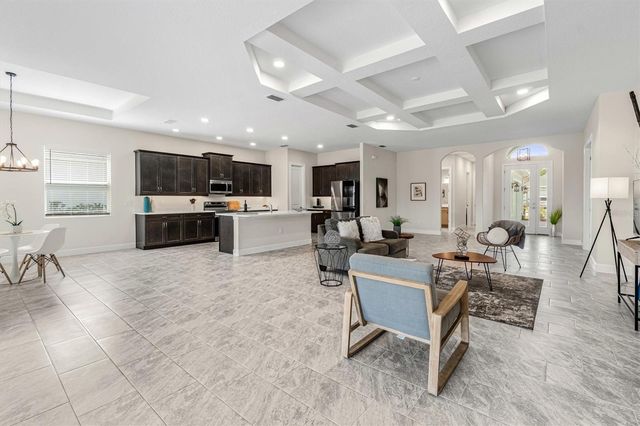 82 N LAKEWALK DRIVE, Palm Coast, FL 32137