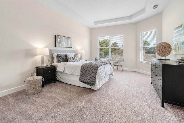 82 N LAKEWALK DRIVE, Palm Coast, FL 32137