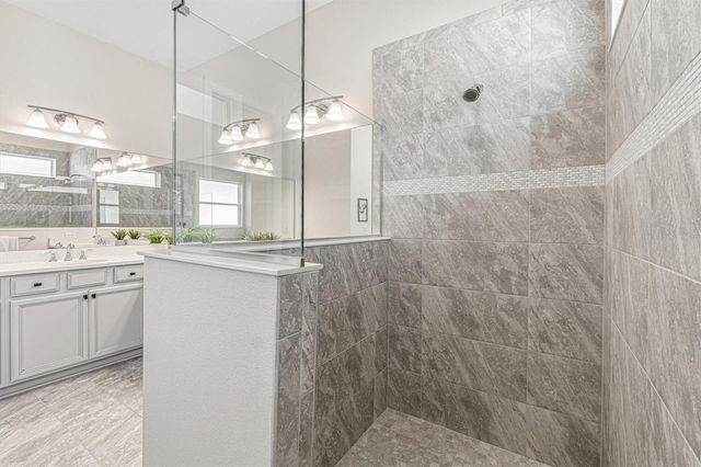 82 N LAKEWALK DRIVE, Palm Coast, FL 32137