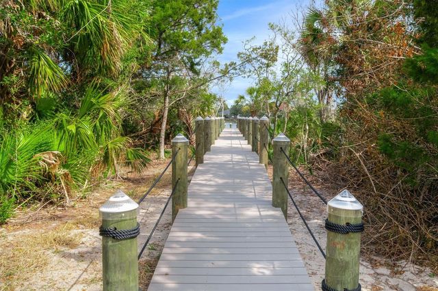 82 N LAKEWALK DRIVE, Palm Coast, FL 32137