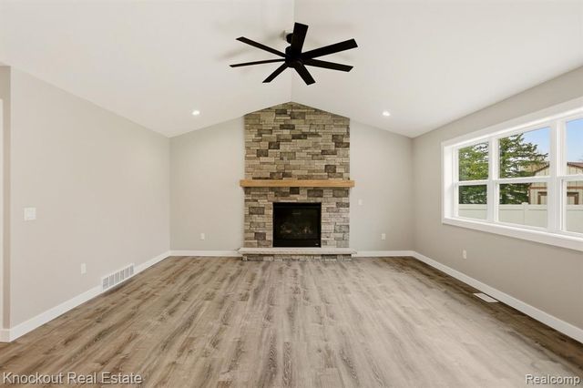 12095 Country Run Drive, Birch Run, MI 48415
