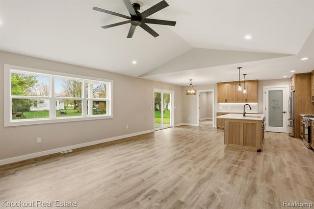 12095 Country Run Drive, Birch Run, MI 48415