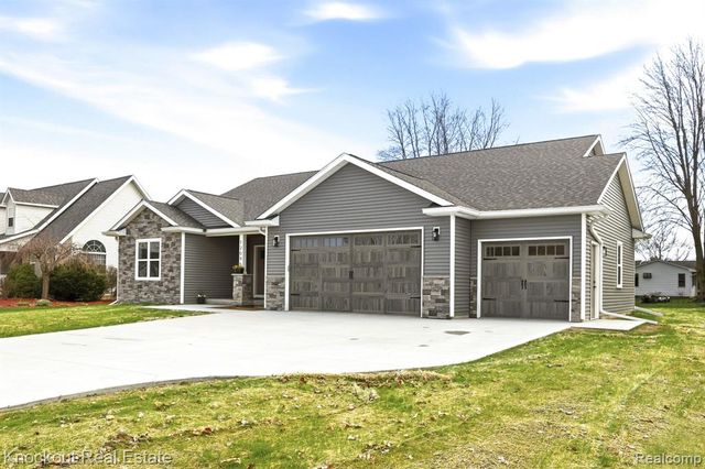 12095 Country Run Drive, Birch Run, MI 48415