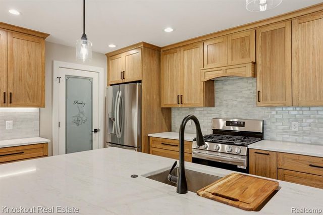 12095 Country Run Drive, Birch Run, MI 48415