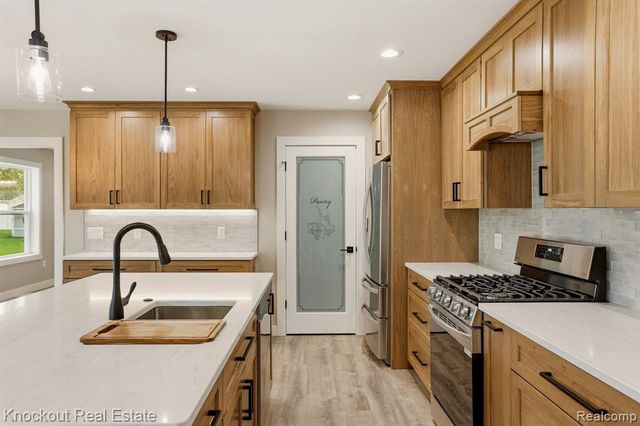 12095 Country Run Drive, Birch Run, MI 48415