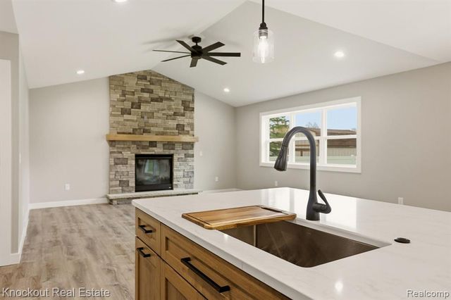 12095 Country Run Drive, Birch Run, MI 48415