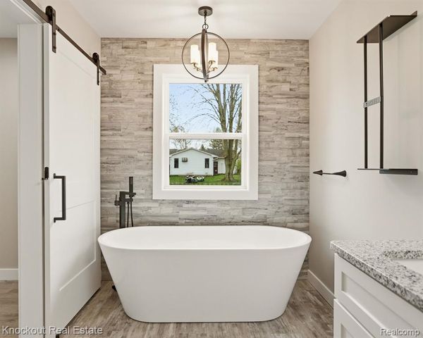 12095 Country Run Drive, Birch Run, MI 48415