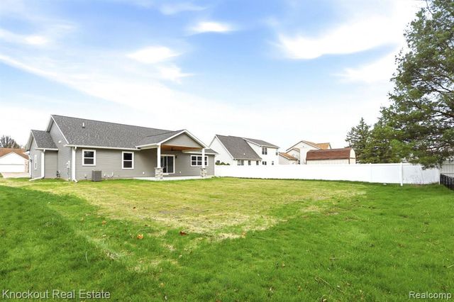 12095 Country Run Drive, Birch Run, MI 48415