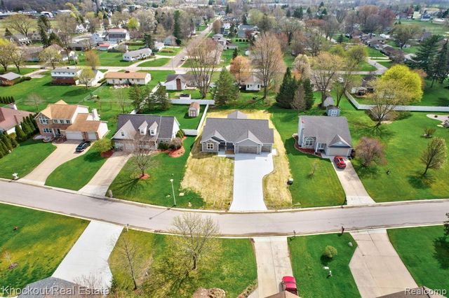 12095 Country Run Drive, Birch Run, MI 48415