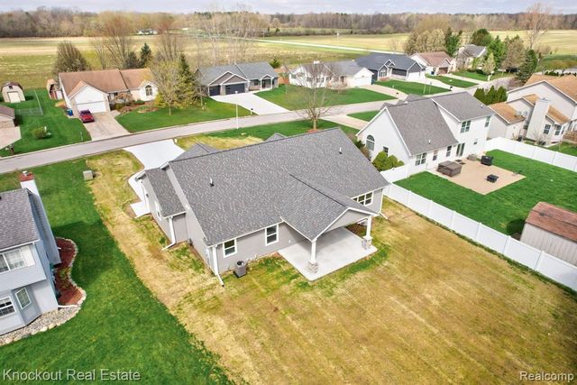 12095 Country Run Drive, Birch Run, MI 48415