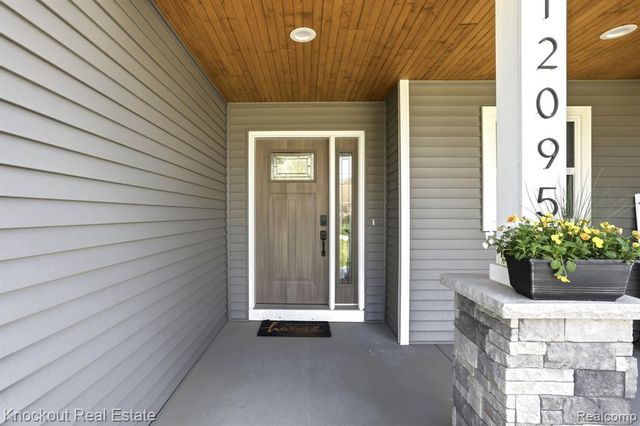 12095 Country Run Drive, Birch Run, MI 48415