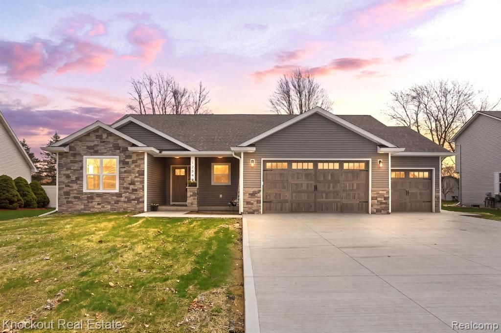 12095 Country Run Drive, Birch Run, MI 48415