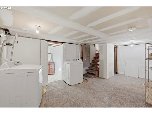 1218 W 19TH St, Vancouver, WA 98660
