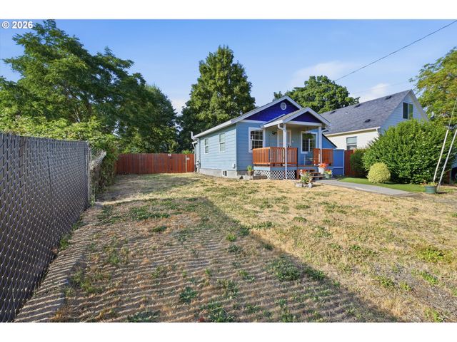 1218 W 19TH St, Vancouver, WA 98660