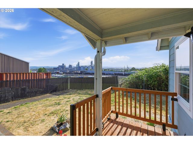 1218 W 19TH St, Vancouver, WA 98660