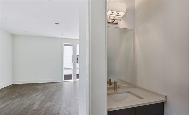 53 Reynolds Square Lane, Atlanta, GA 30307