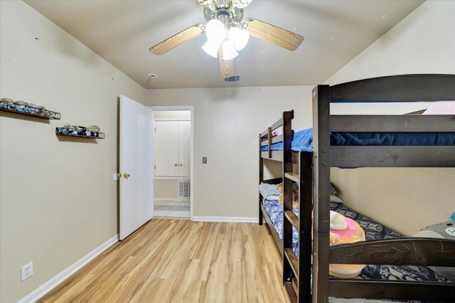 2601 Highcloud DR, Lockhart, TX 78644