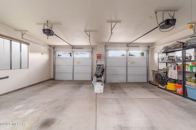 922 E Vault Mine Court, Green Valley, AZ 85614