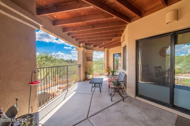 922 E Vault Mine Court, Green Valley, AZ 85614