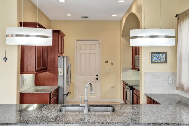 8541 NW 38th Street, Cooper City, FL 33024