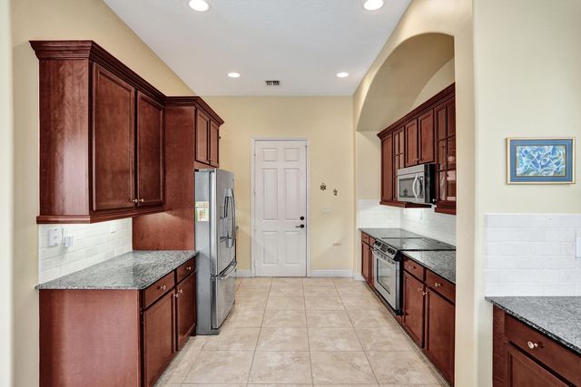 8541 NW 38th Street, Cooper City, FL 33024