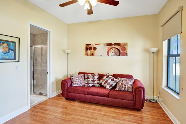 8541 NW 38th Street, Cooper City, FL 33024