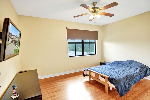 8541 NW 38th Street, Cooper City, FL 33024