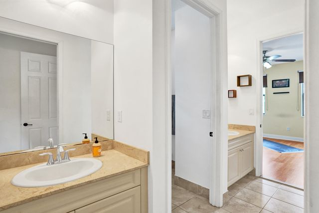 8541 NW 38th Street, Cooper City, FL 33024
