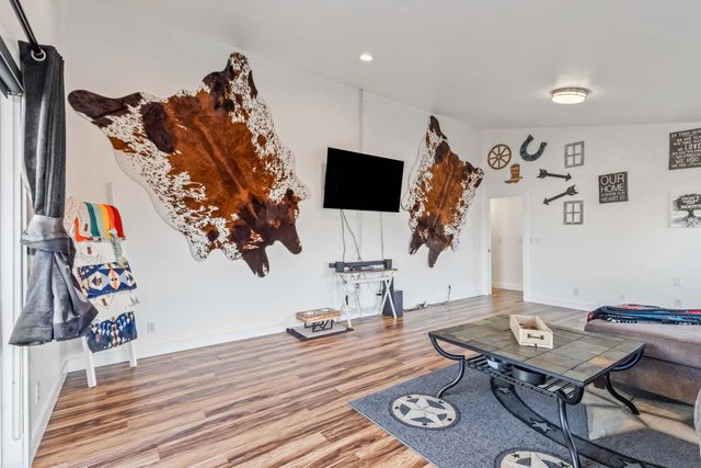 405 E D Street, Culver, OR 97734