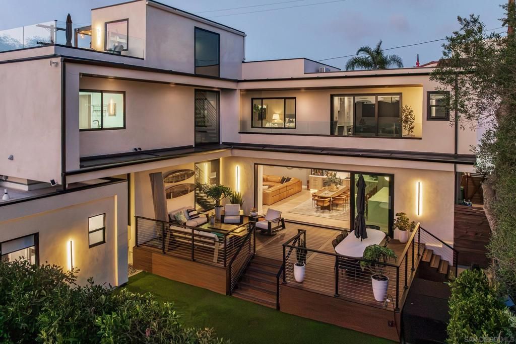 743 Glenview, La Jolla, CA 92037 — exterior