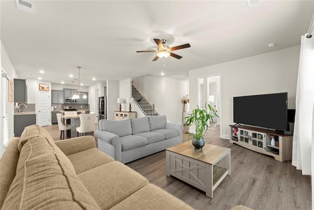 245 Magnolia Villas Dr., Cornelia, GA 30531