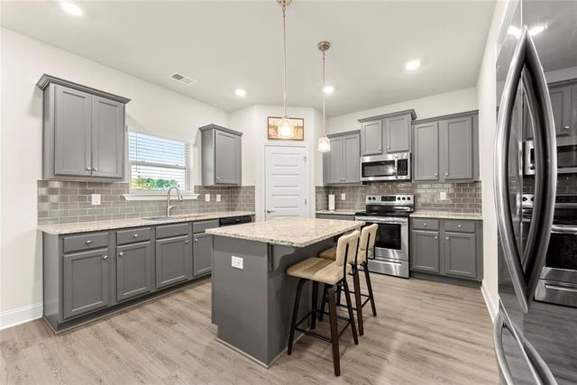 245 Magnolia Villas Dr., Cornelia, GA 30531