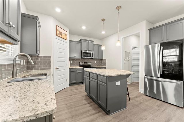 245 Magnolia Villas Dr., Cornelia, GA 30531